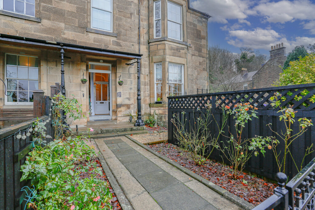 Henderson Street, Bridge of Allan, FK9 Halliday Homes